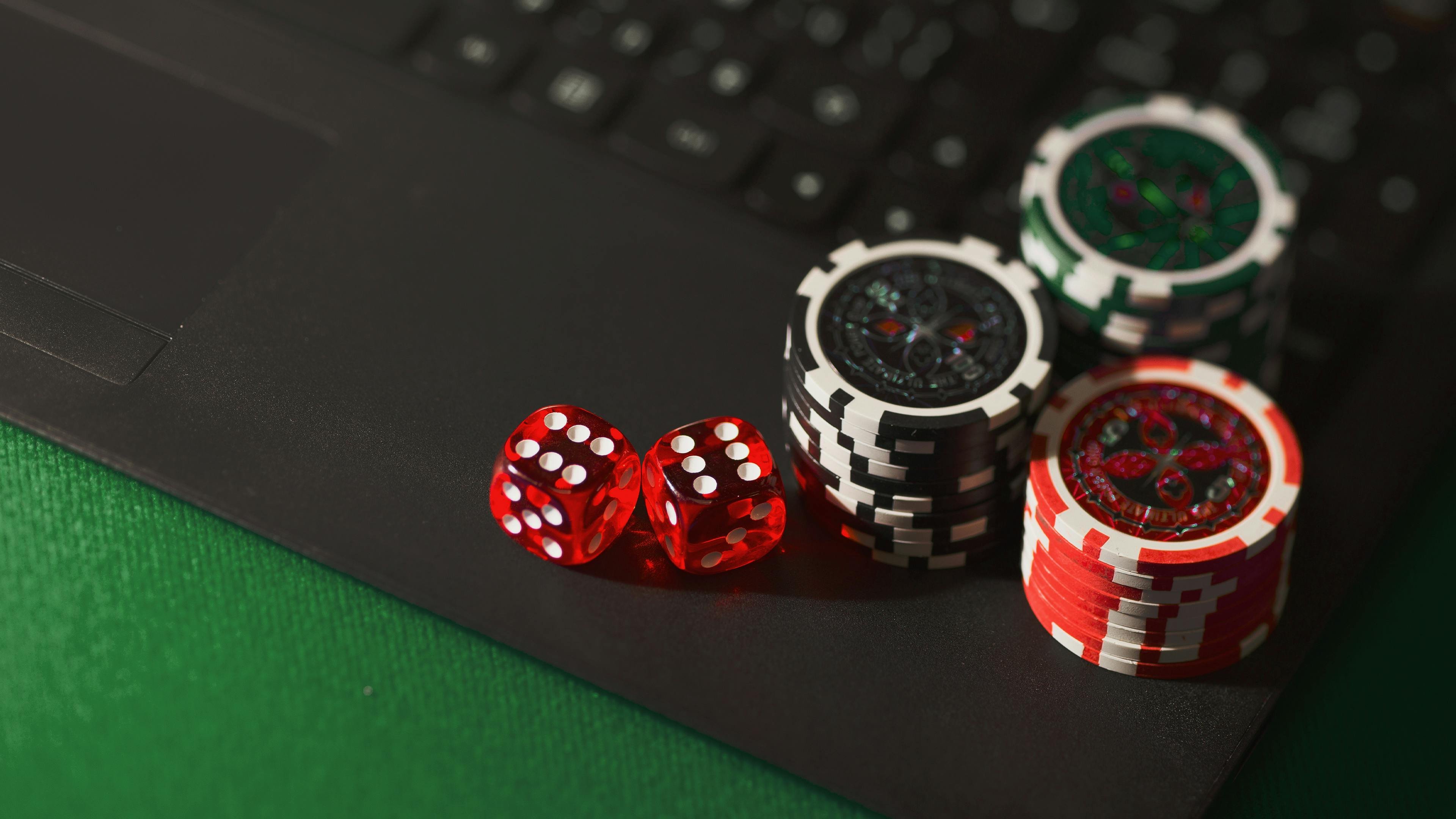 deep blue themed malbet section illustrating easy navigation and local browsing